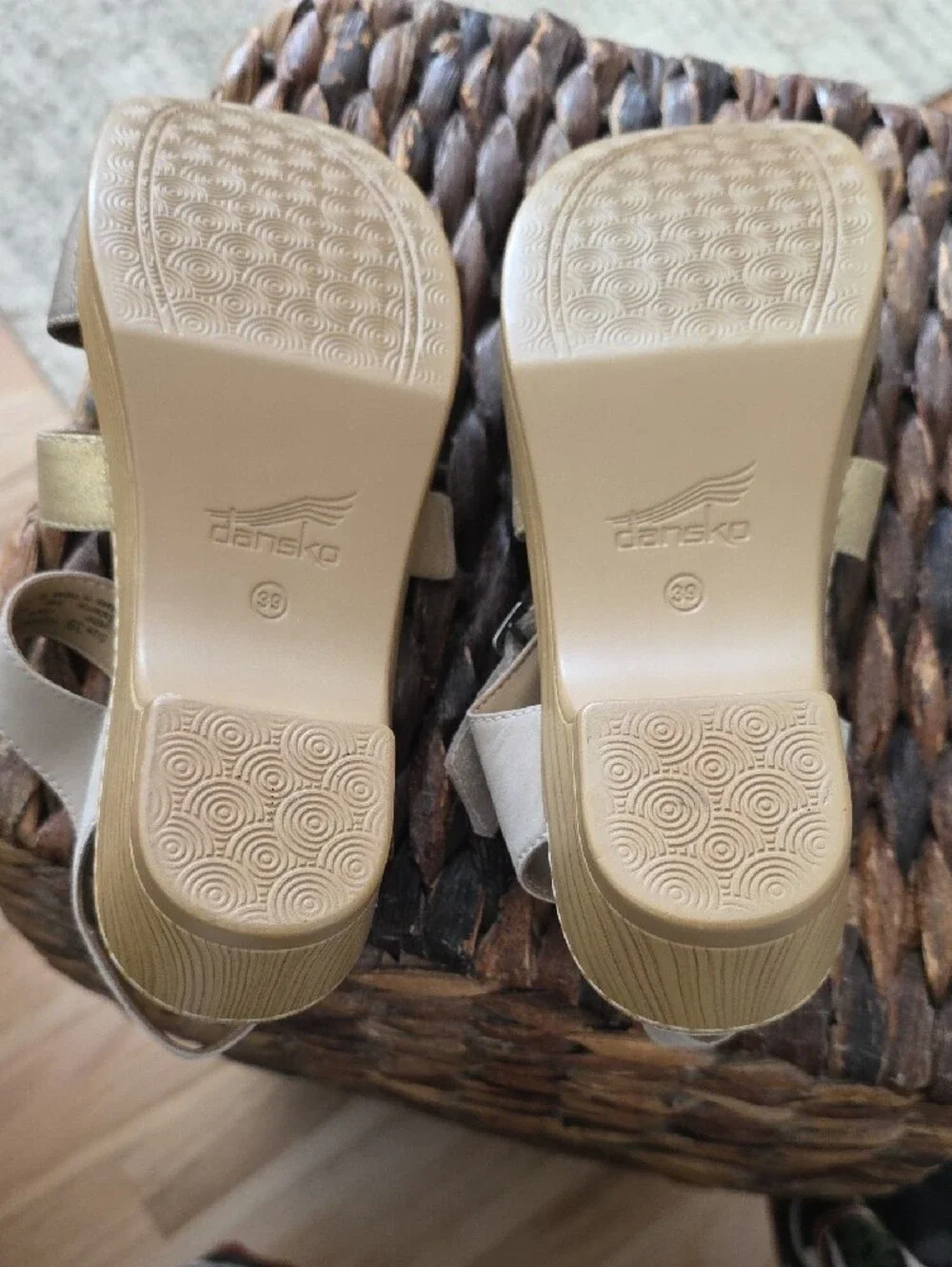 Dansko Beige and Gold Leather Slingback Sandals
